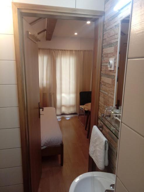 יאזרצה Guesthouse Marton מראה חיצוני תמונה
