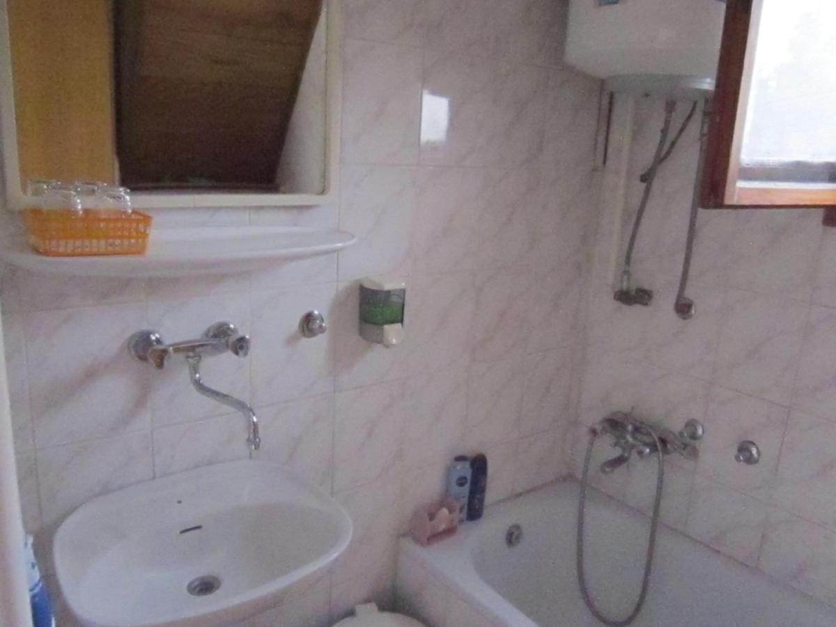 יאזרצה Guesthouse Marton מראה חיצוני תמונה
